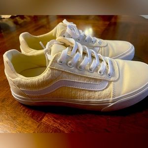 Van’s sneakers